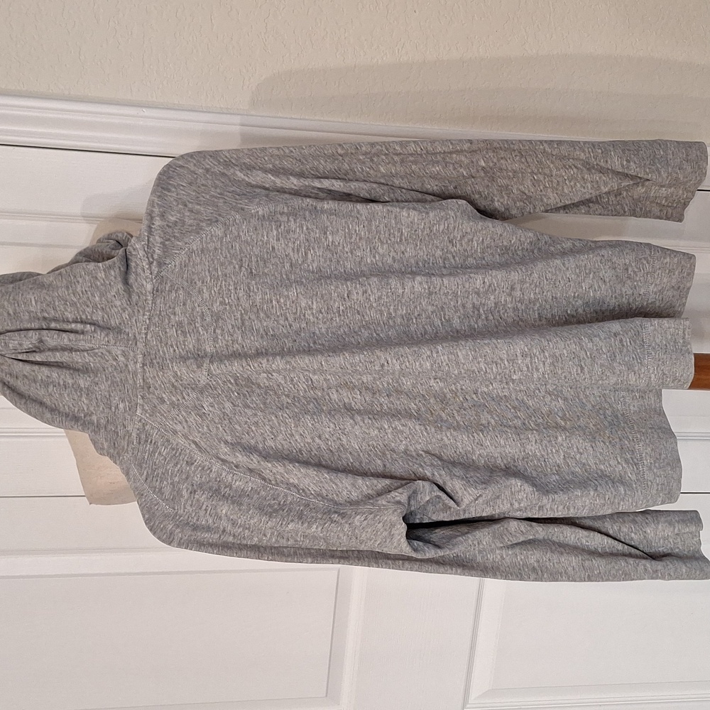 Vince. Basic Gray Hooded Lightweight Pull Over Top - image 4